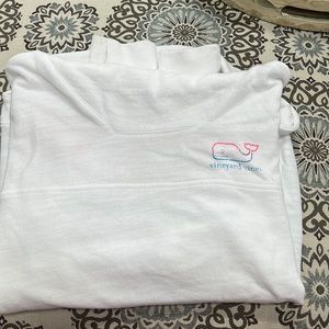 Vineyard vines hooded shirt